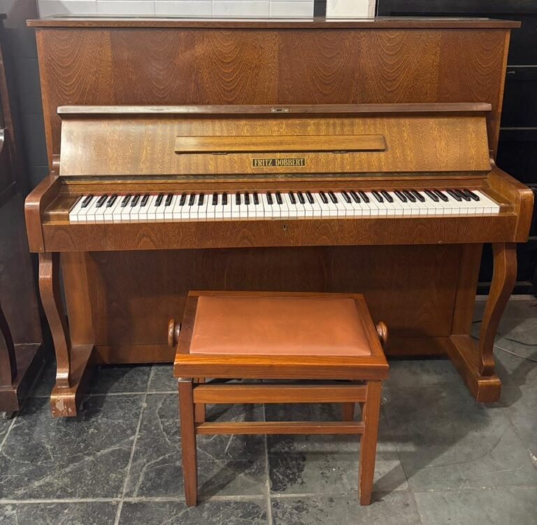 fritz dobbert marrom