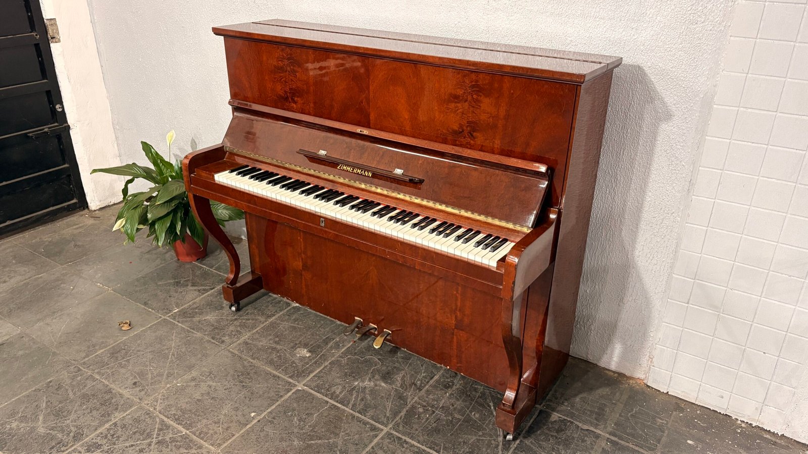 Piano Zimmermann Usado para Venda Entrega Grátis Pianos Tuner